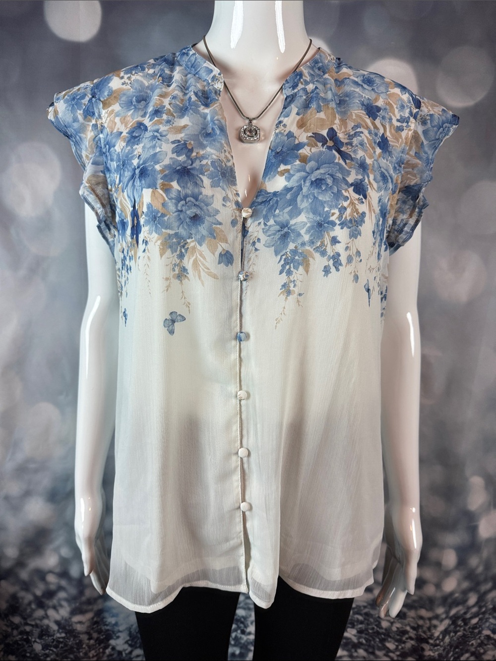Have & Blair London Blue sz L Cap-Sleeve Blouse - Lightweight Button Front